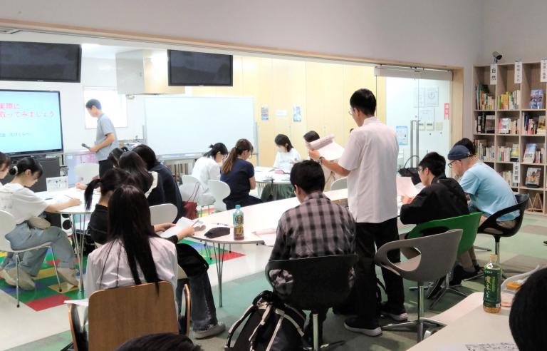 暮らし学アカデミーで短歌講座を実施しました！