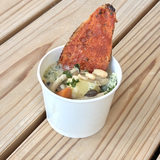 SUKEGAWA goûter×CHEESE DAY_鶏とキノコのカレークリームスープ