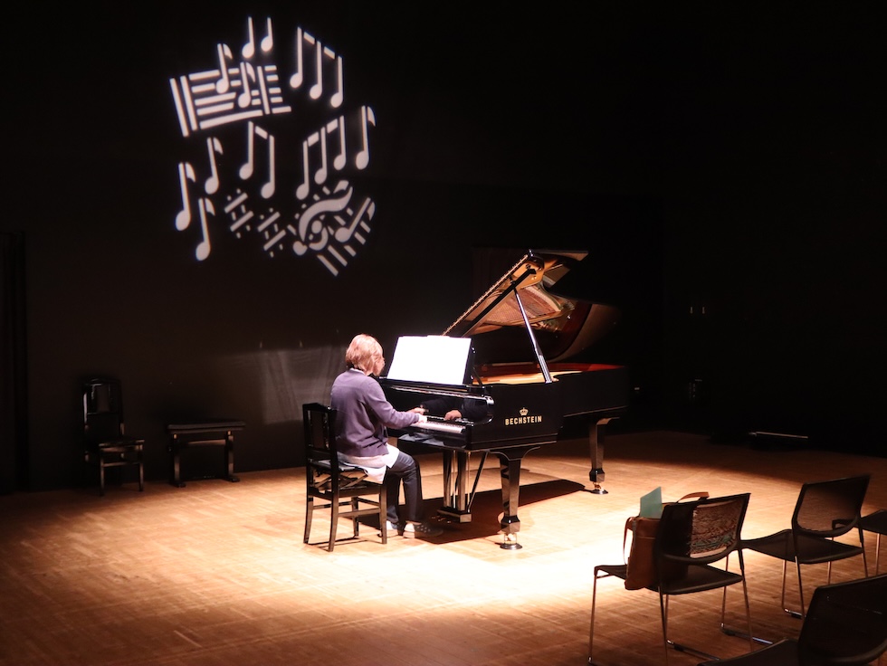 ベヒシュタインピアノを弾いてみよう